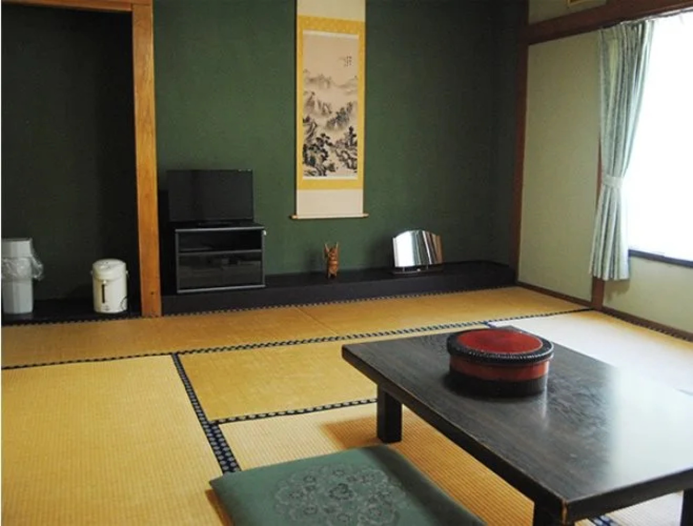 Nojiri Lake Side Hotel