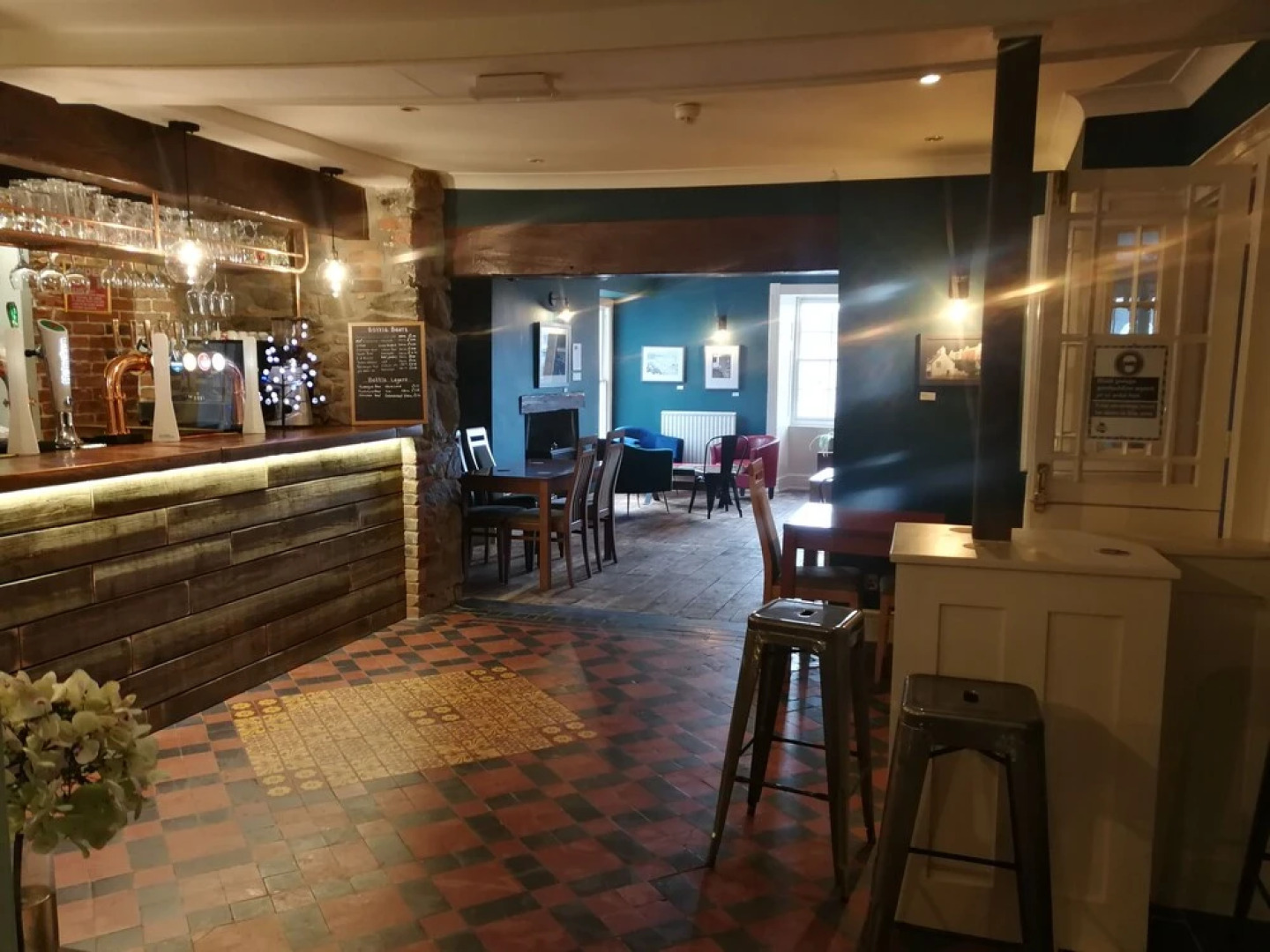 Feathers Hotel, Bar and Restaurant