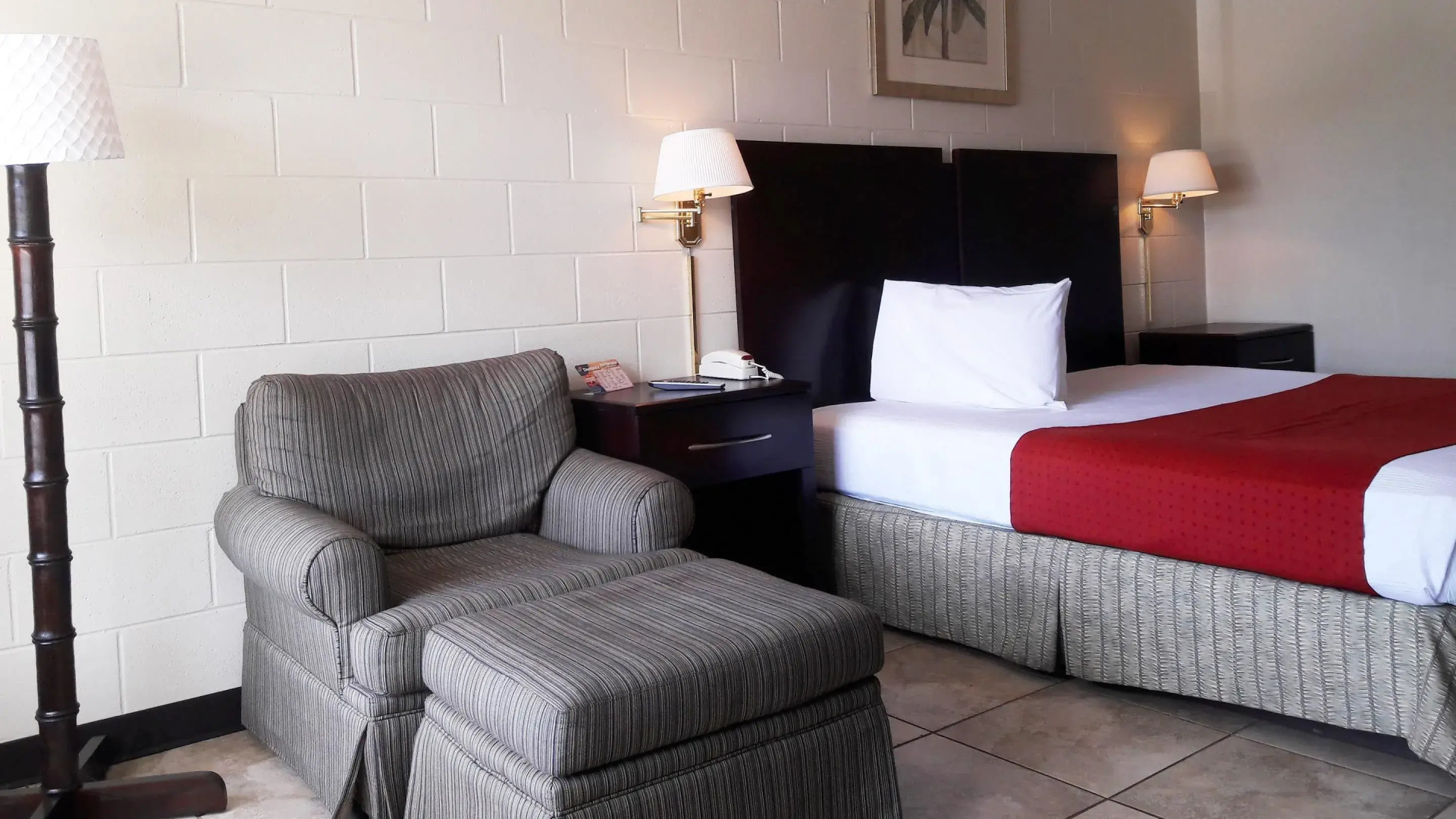 American Quality Lodge