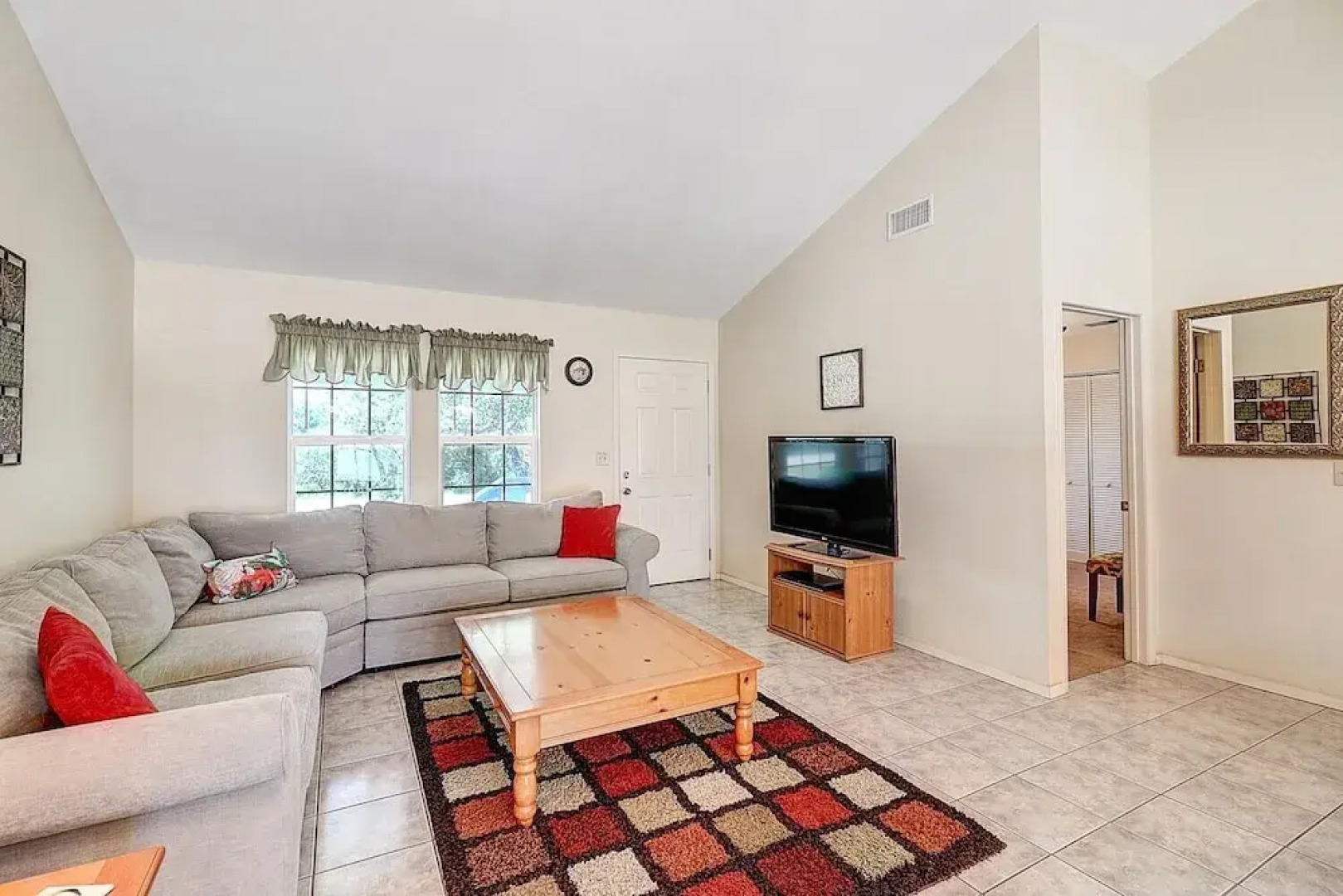 Seashell Memories 2 Bedroom Home by RedAwning