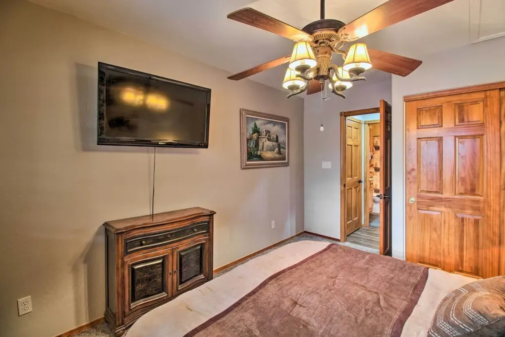 3 Mi to Trails: Woodsy Retreat in Overgaard!