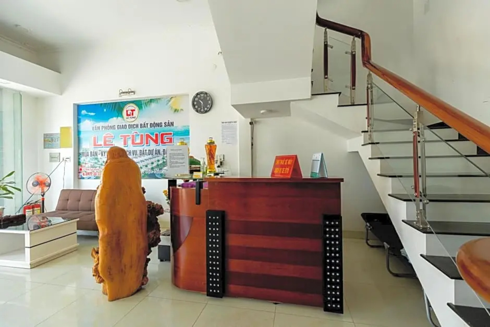 Lê Tùng Hotel - Vạn Giã