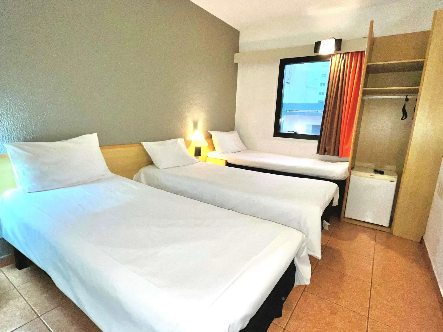 Ibis Santos Gonzaga Praia