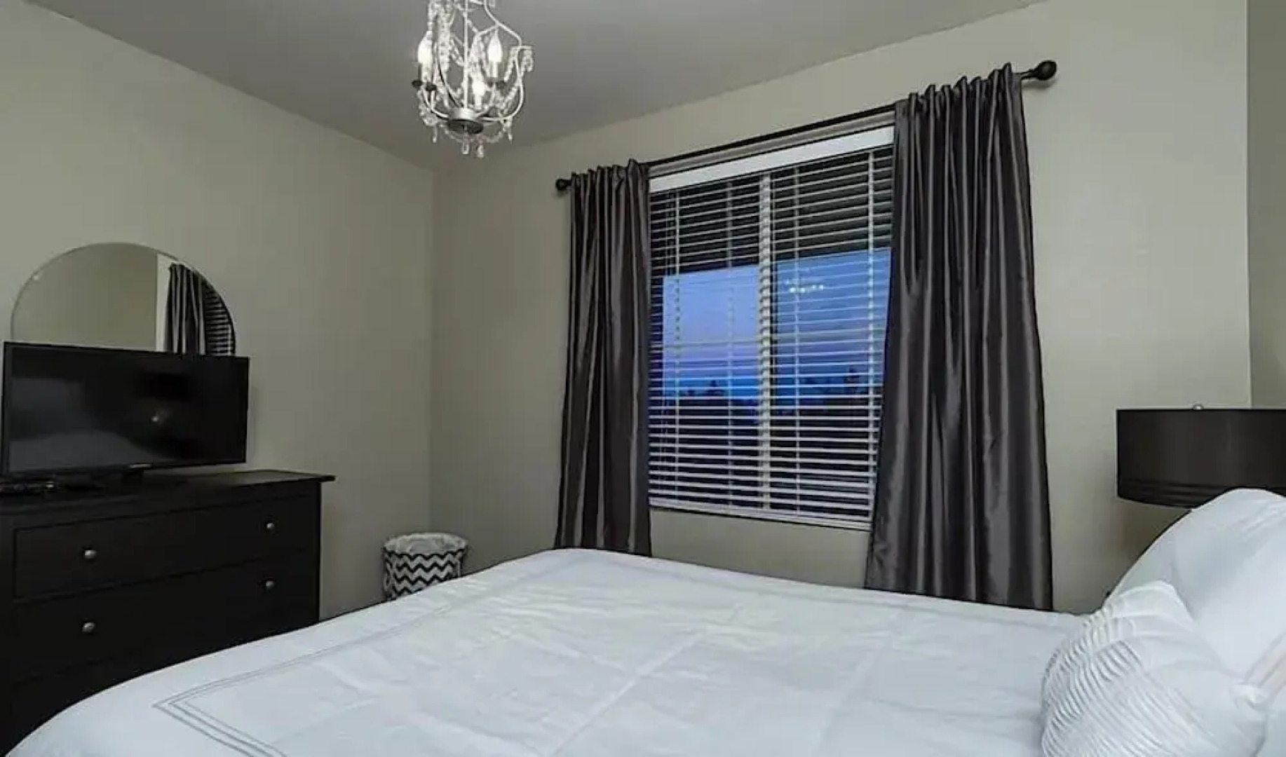 Heart of Phoenix By Signature Vacation Rentals