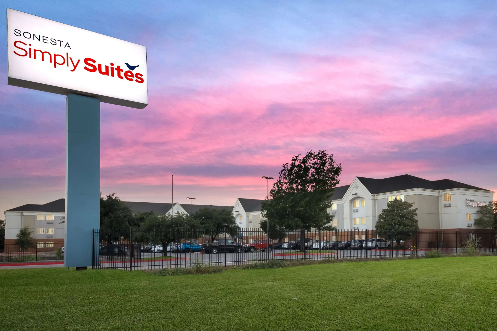 Sonesta Simply Suites Austin South