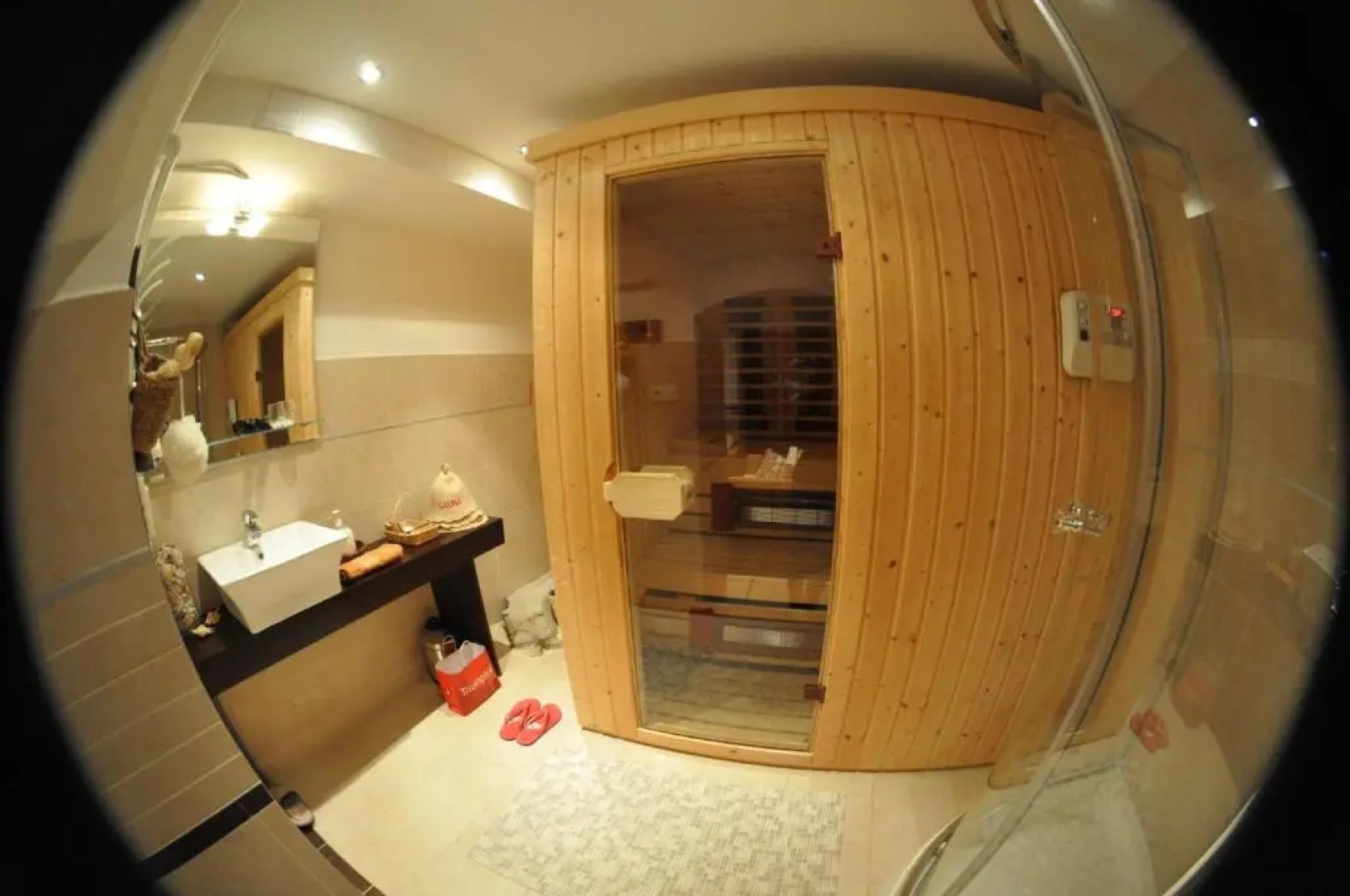 Private Wellness Apartment