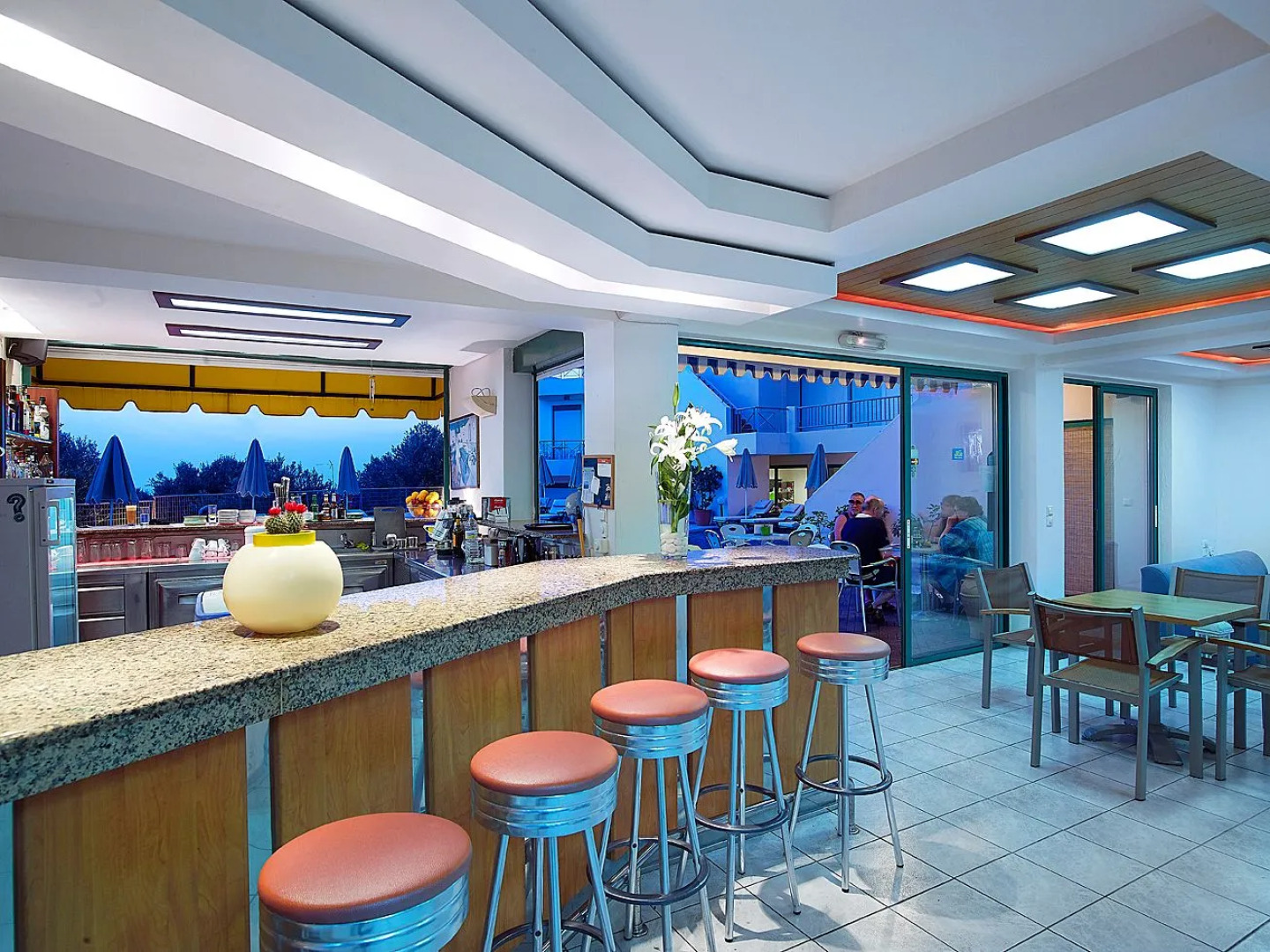 Bella Vista Hotel by Checkin