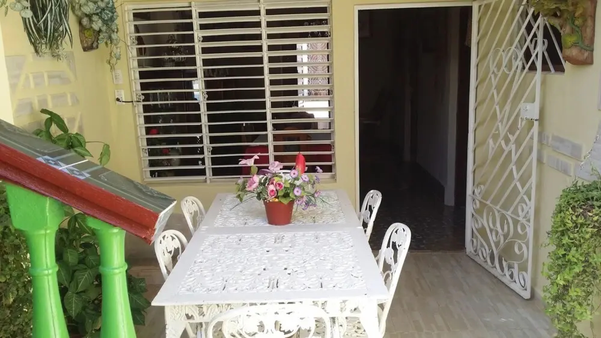 Hostal Hilda J YP