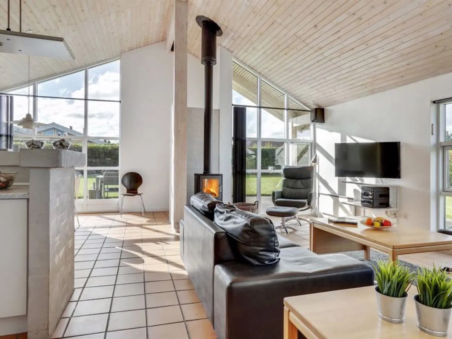 "Wreth" - 300m from the sea in Funen