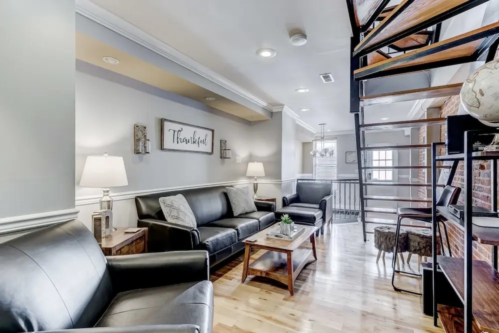 Upscale Home W/rooftopdeck&parking Near Stadiums