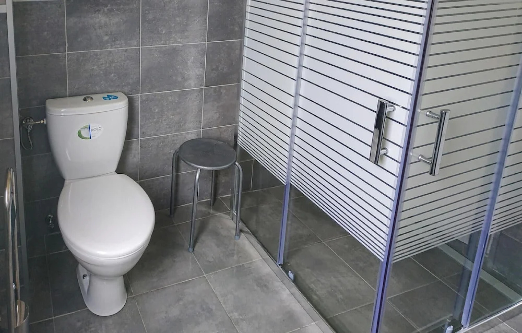 Nice Home in Rowy With 5 Bedrooms and Wifi