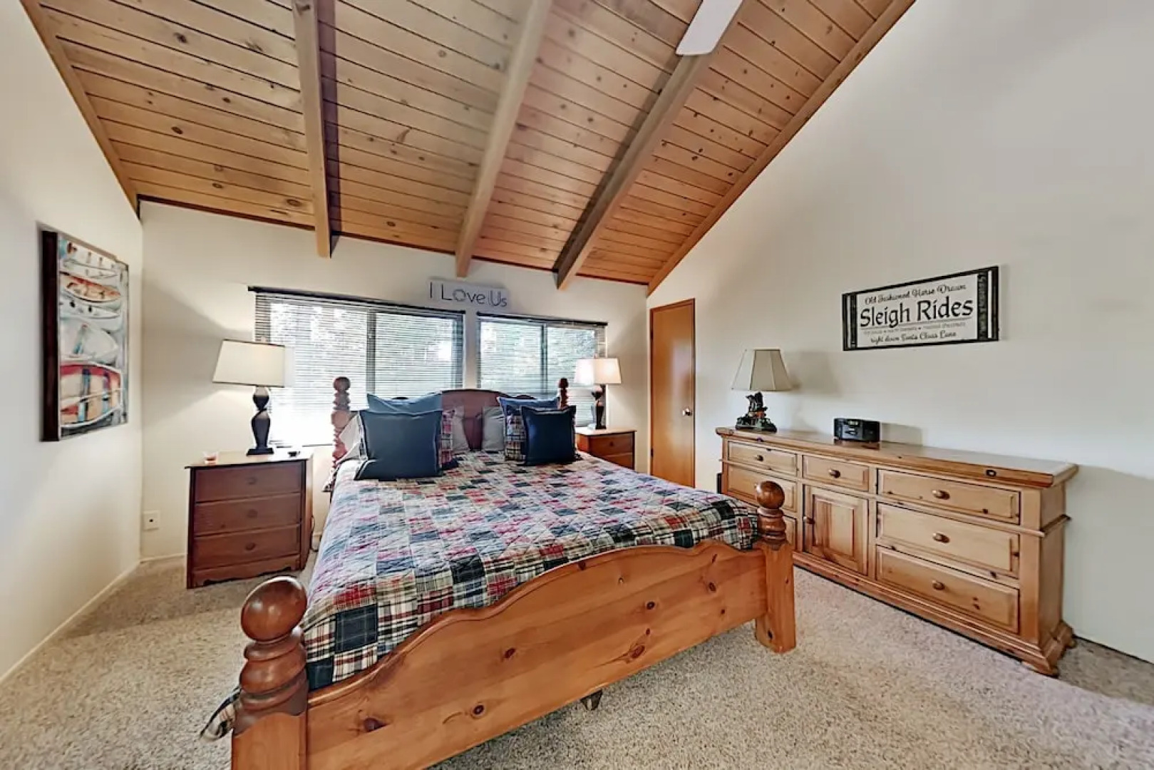 Serene : Forest Views & Wraparound Deck! 3 Bedroom Home