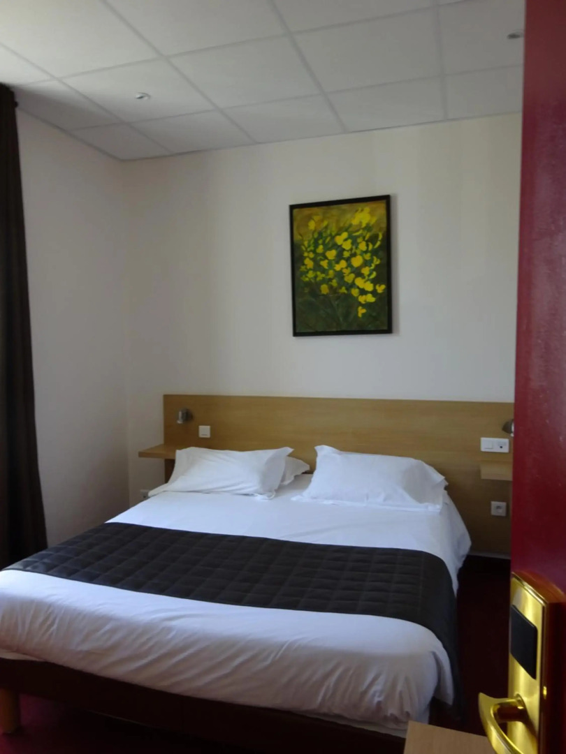 Hôtel Restaurant Le Castel Fleuri