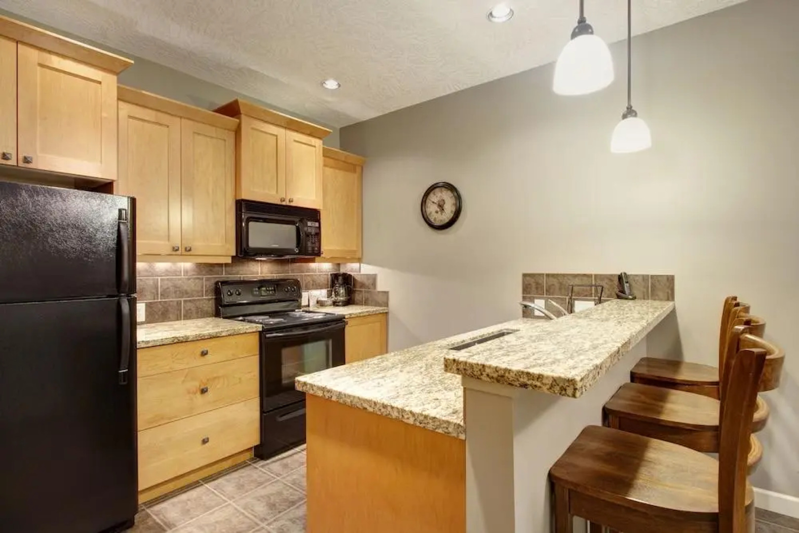 Sooke Harbour Resort and Marina