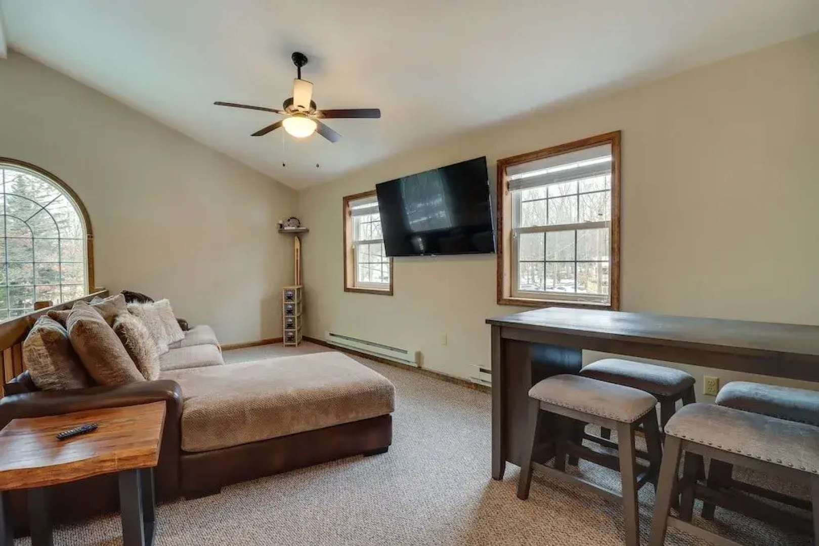 Pennsylvania Retreat w/ Gas Grill & Private Beach!