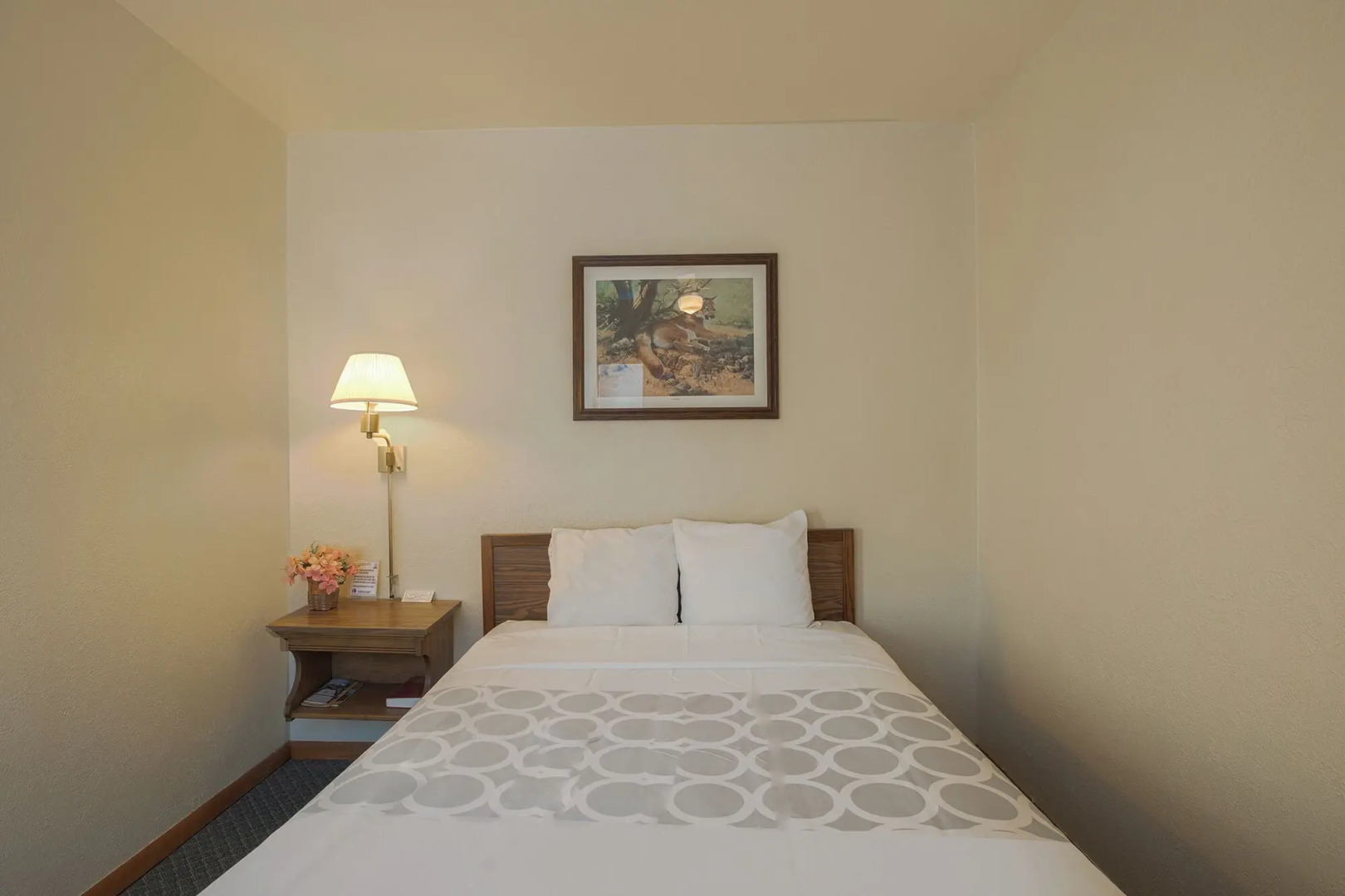 Love Hotels Silver Street by OYO at Hurley WI