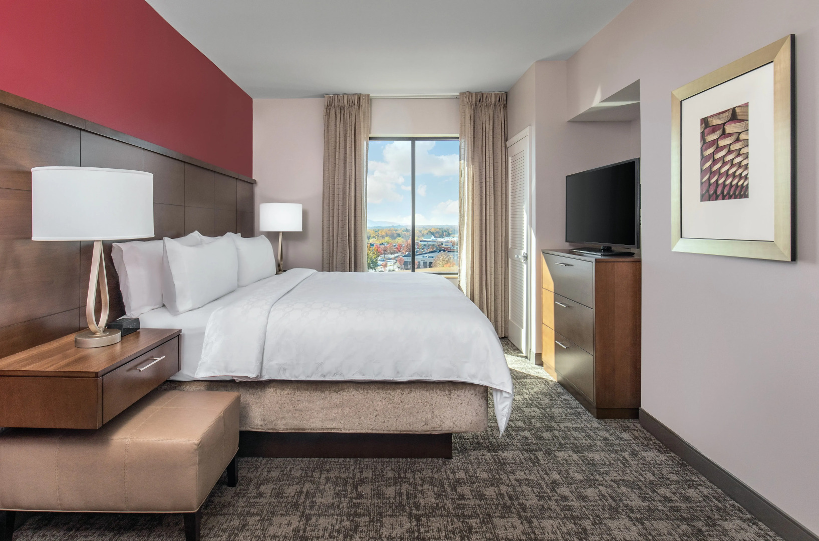 Staybridge Suite Charlottesville Airport