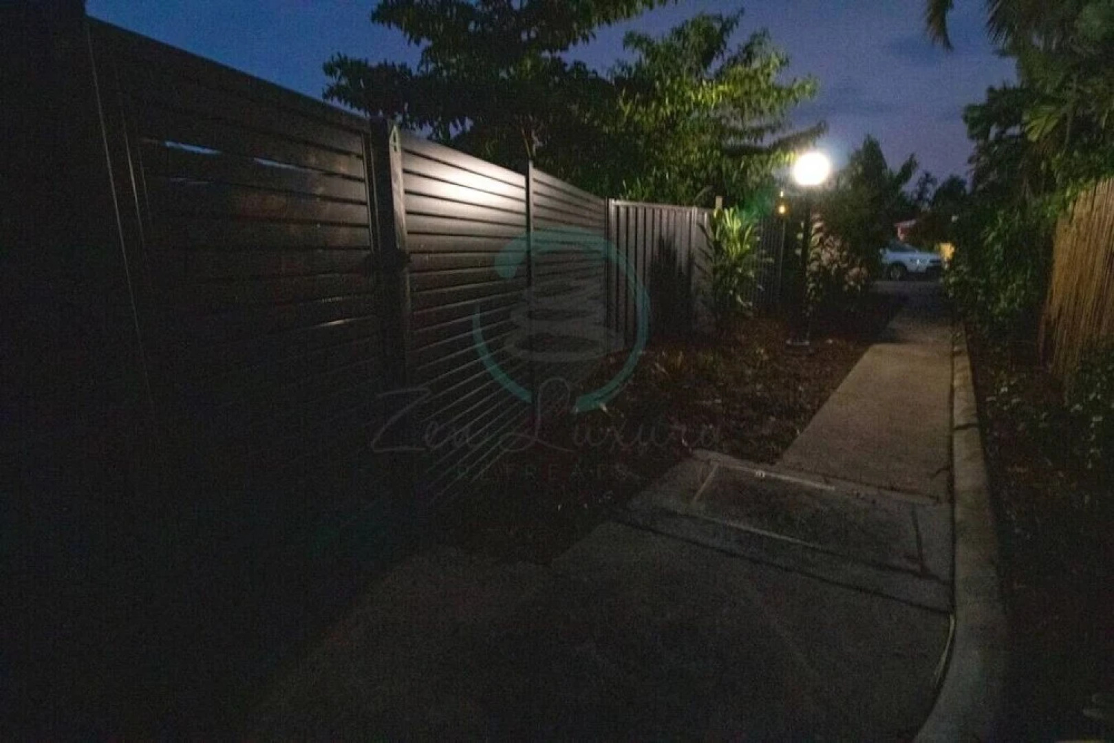 ZEN GARDEN - 2 BR Cozy Modern Design Apt