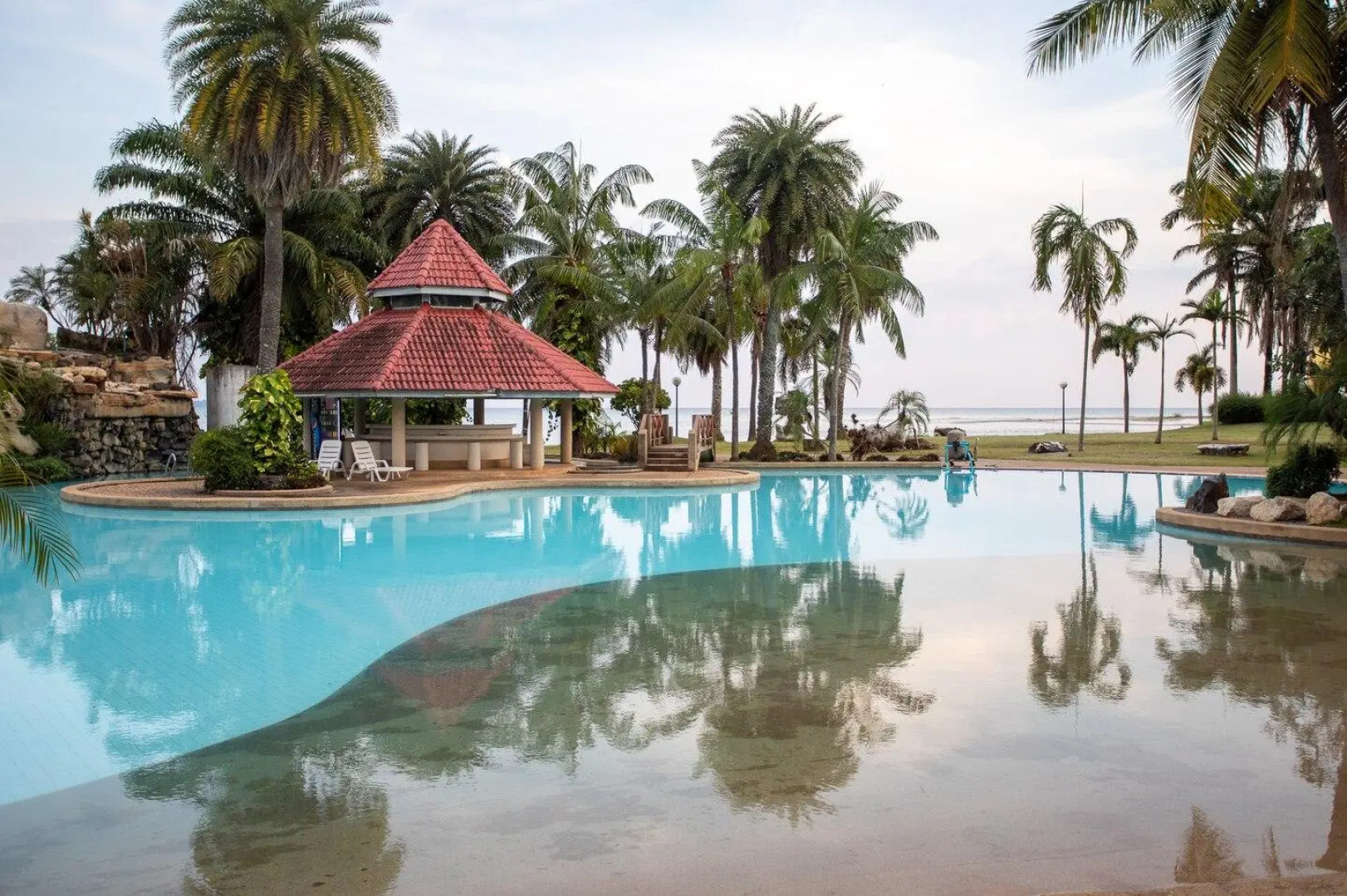 F5 3 Bed Rooms Beach house, full kitchen