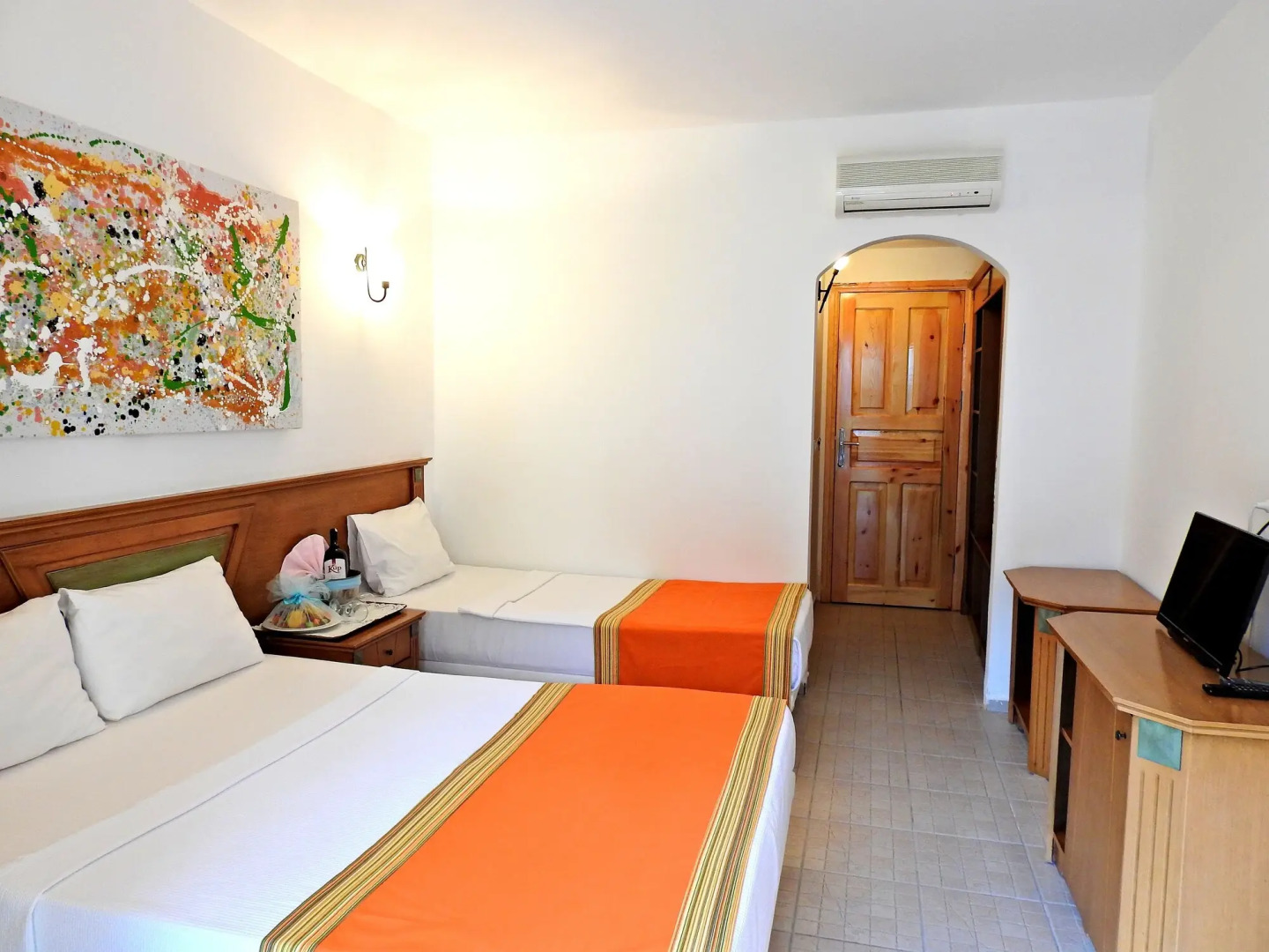 Tiana Beach Resort - All Inclusive