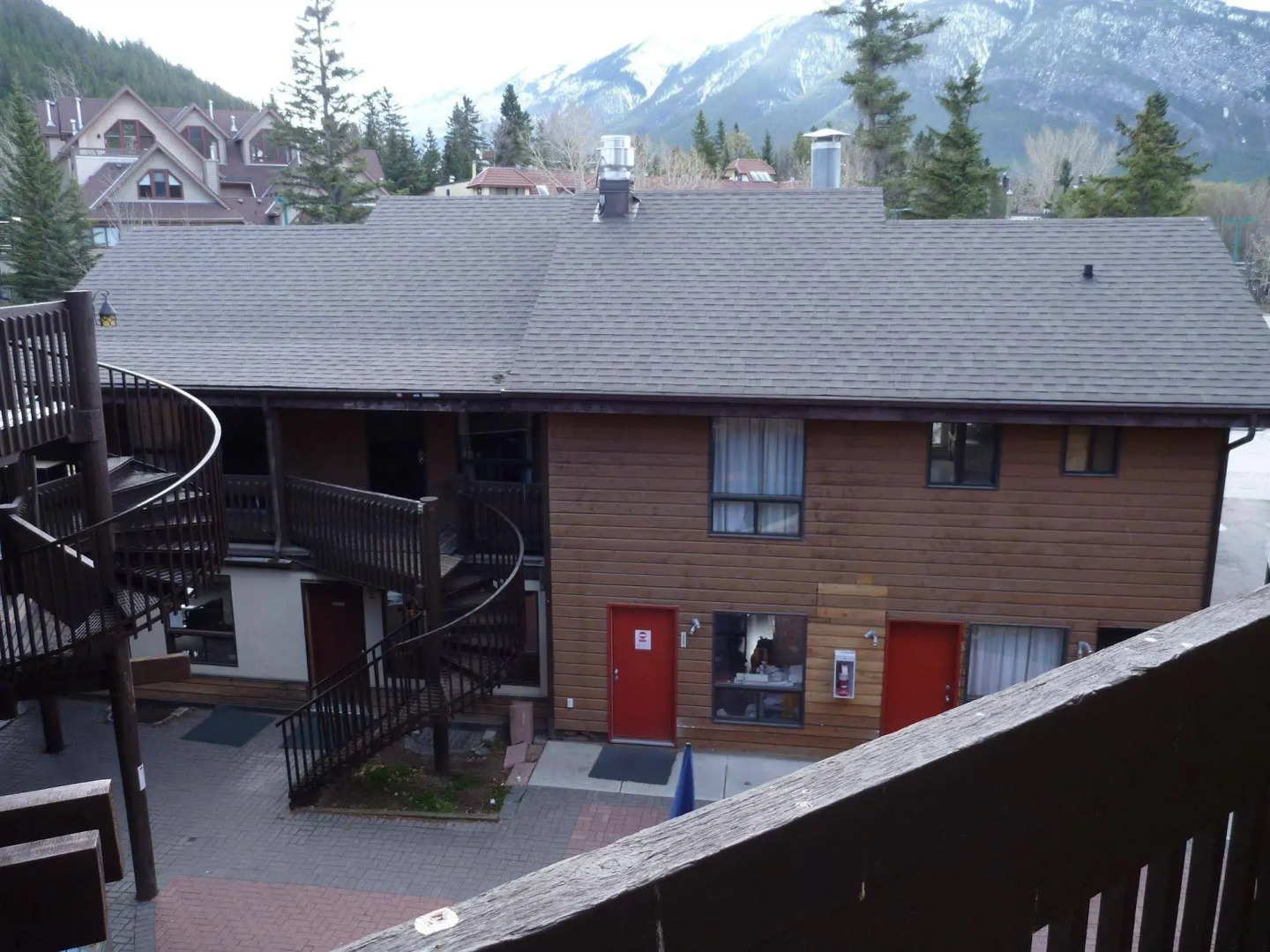 Banff International Hostel