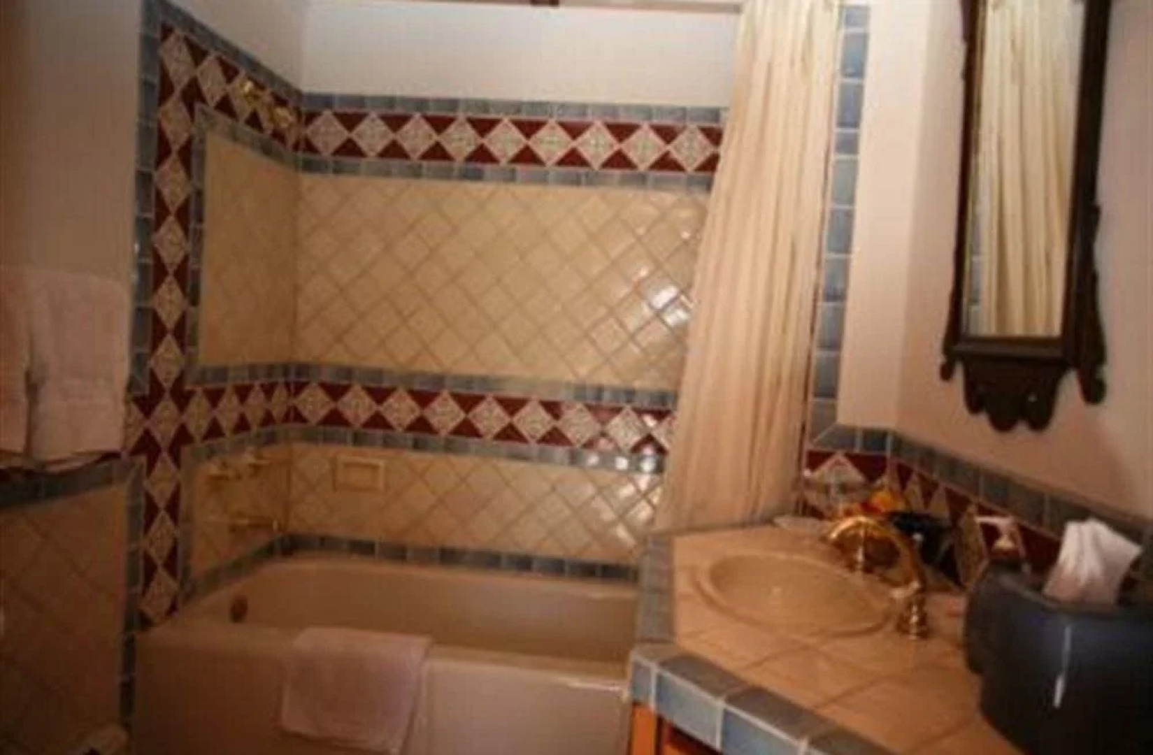 Nora Dixon Place Bed & Breakfast