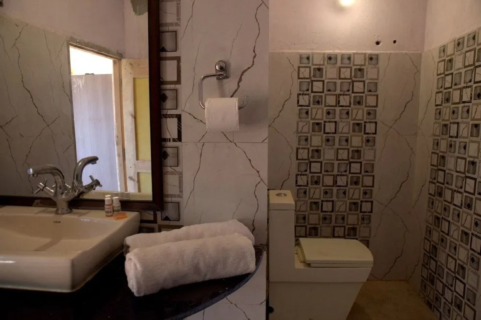 Parwati Resort - A Luxury Himalaya View Resort In Patal Bhuvaneshwar