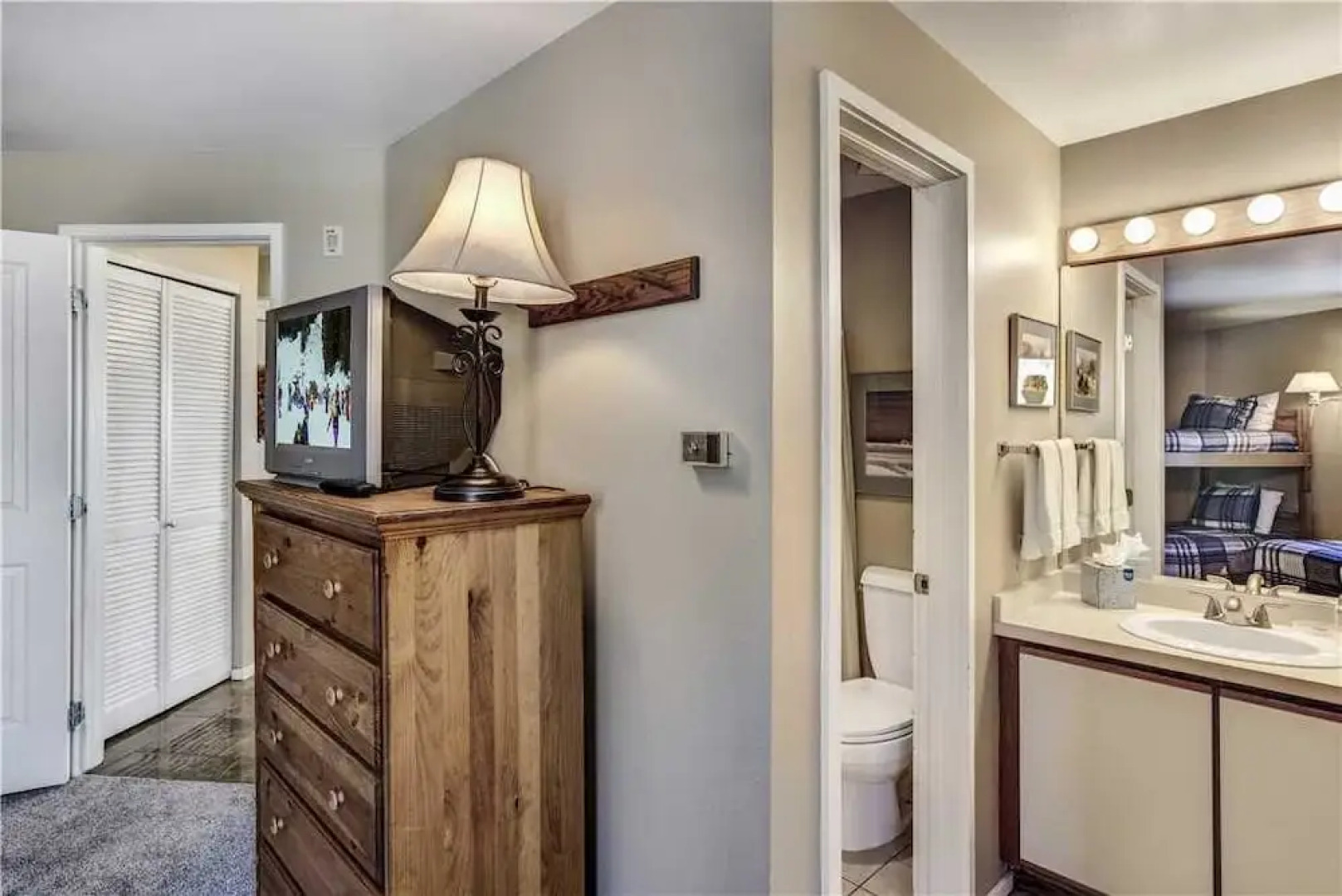 Woodbridge 19C - 2 Bedrooms Condo