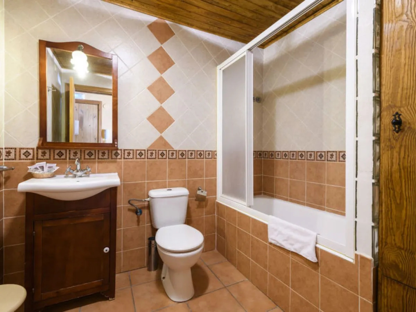 House Angelita Olocau del Rey 13406