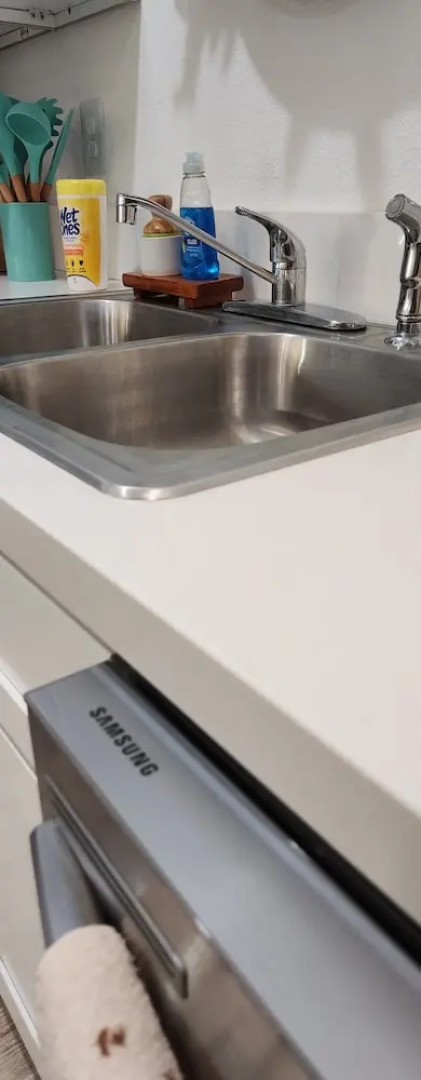 Elsinore Lake Estate