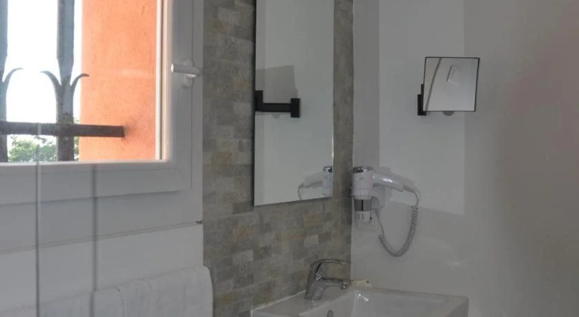 Hôtel de la Vierge Noire