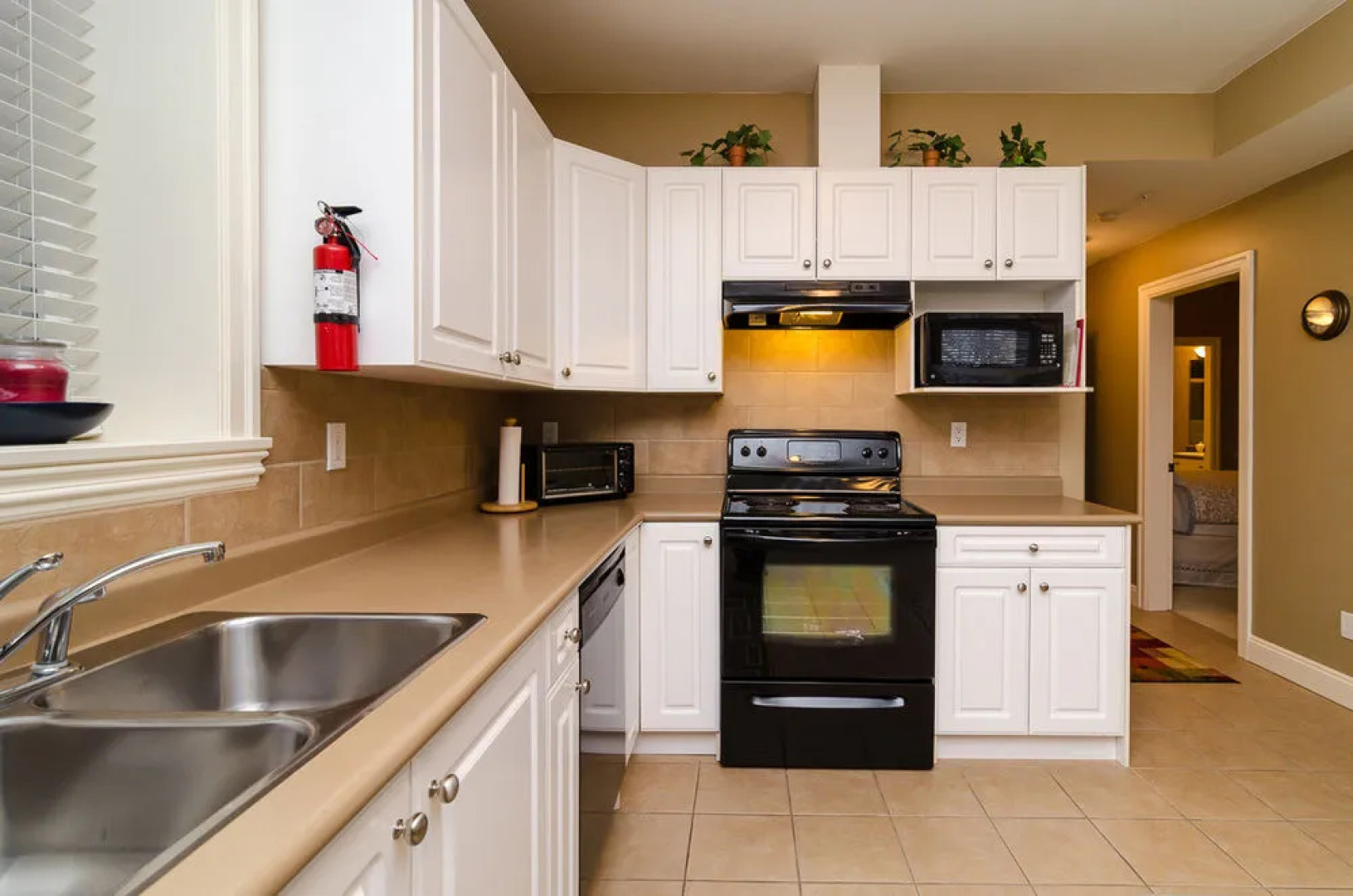 White Rock Beach Guest House