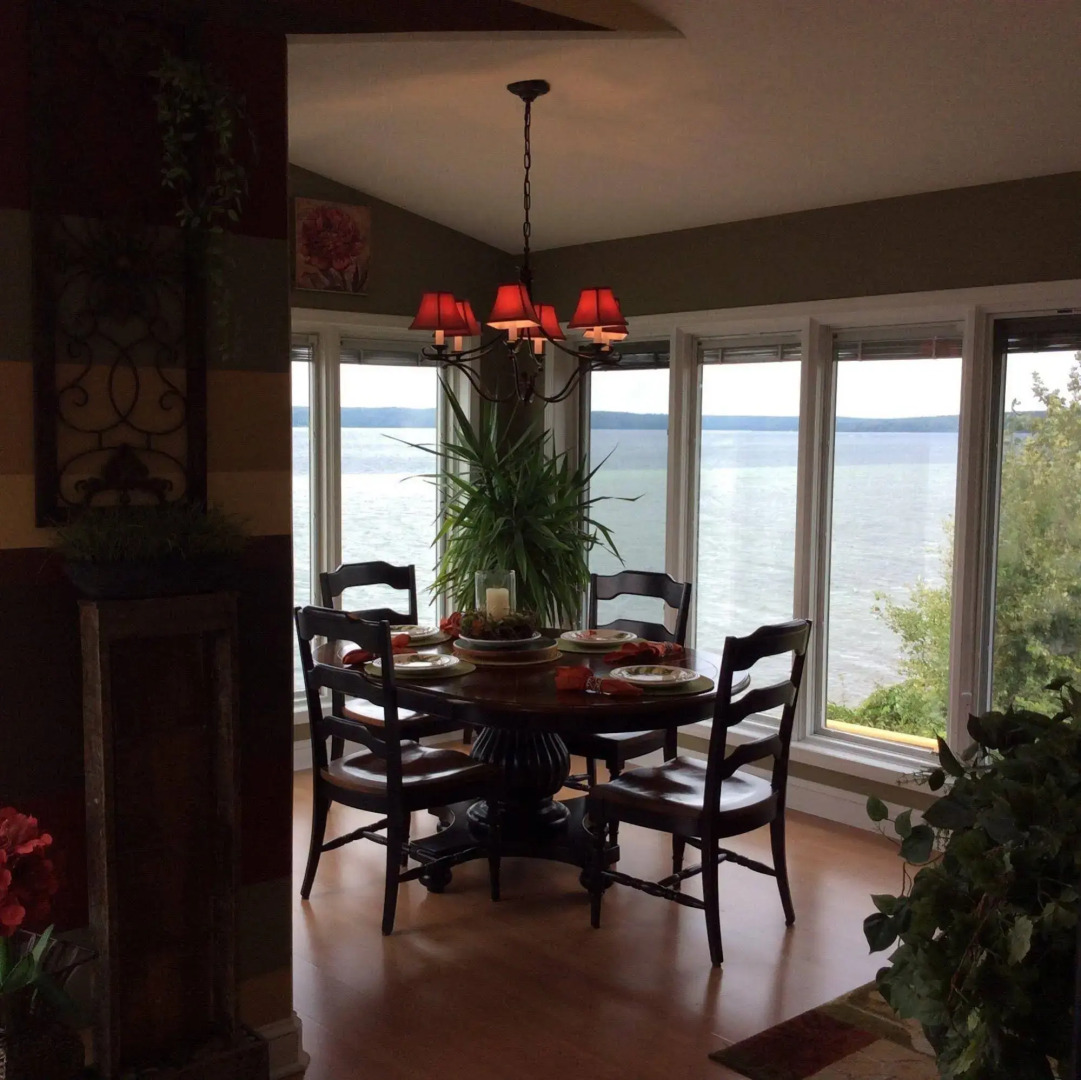 Pictured Rocks Bed And Breakfast