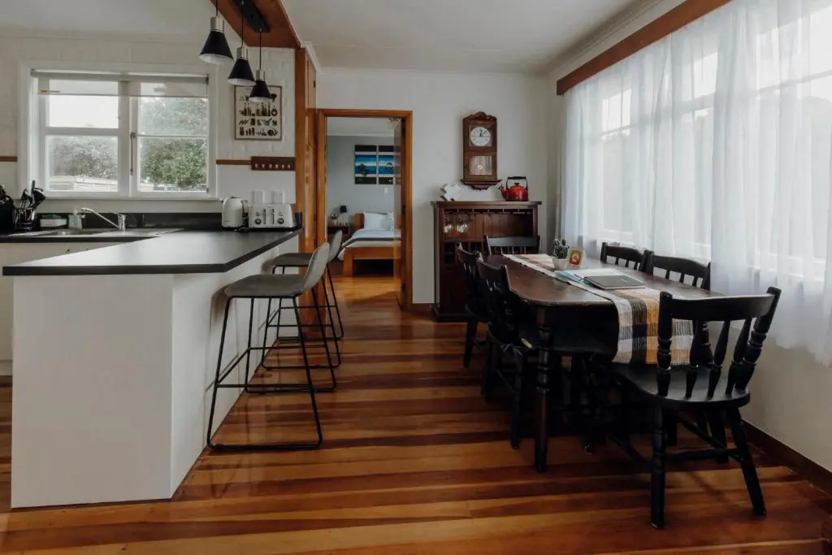 The Barefoot Bungalow - Opunake Beach