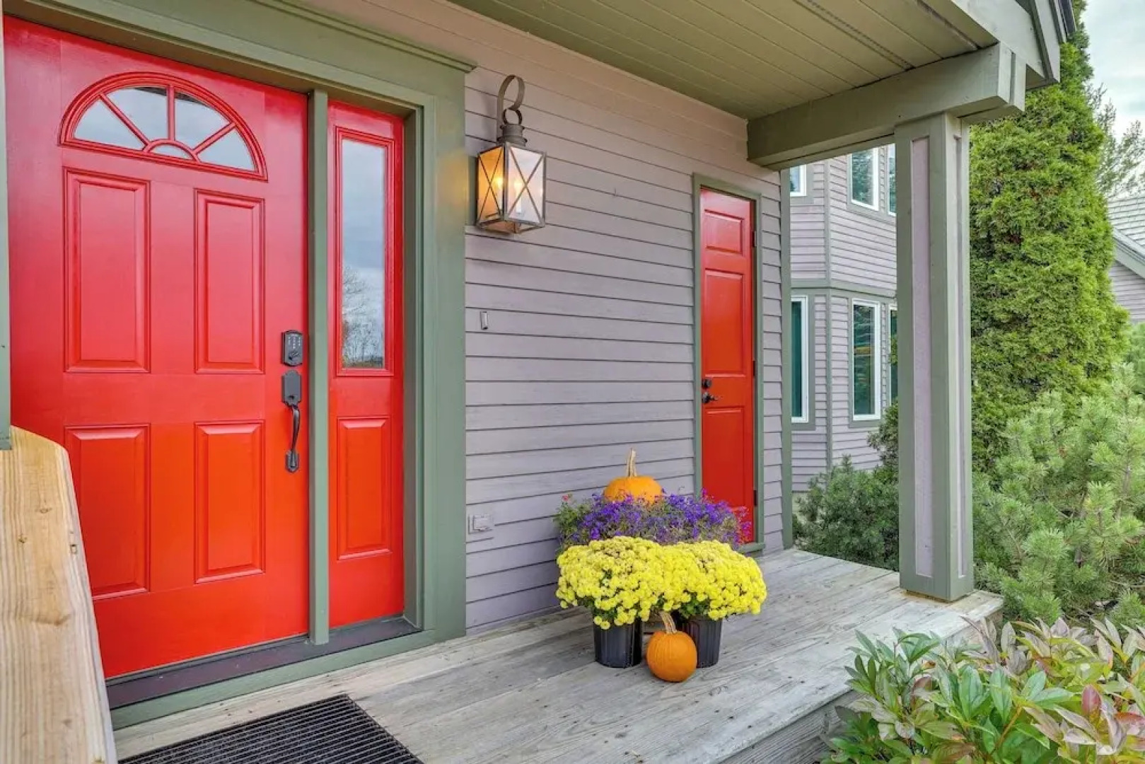 Ski-in/ski-out w/ Sauna in Jay Ski Peak Resort!