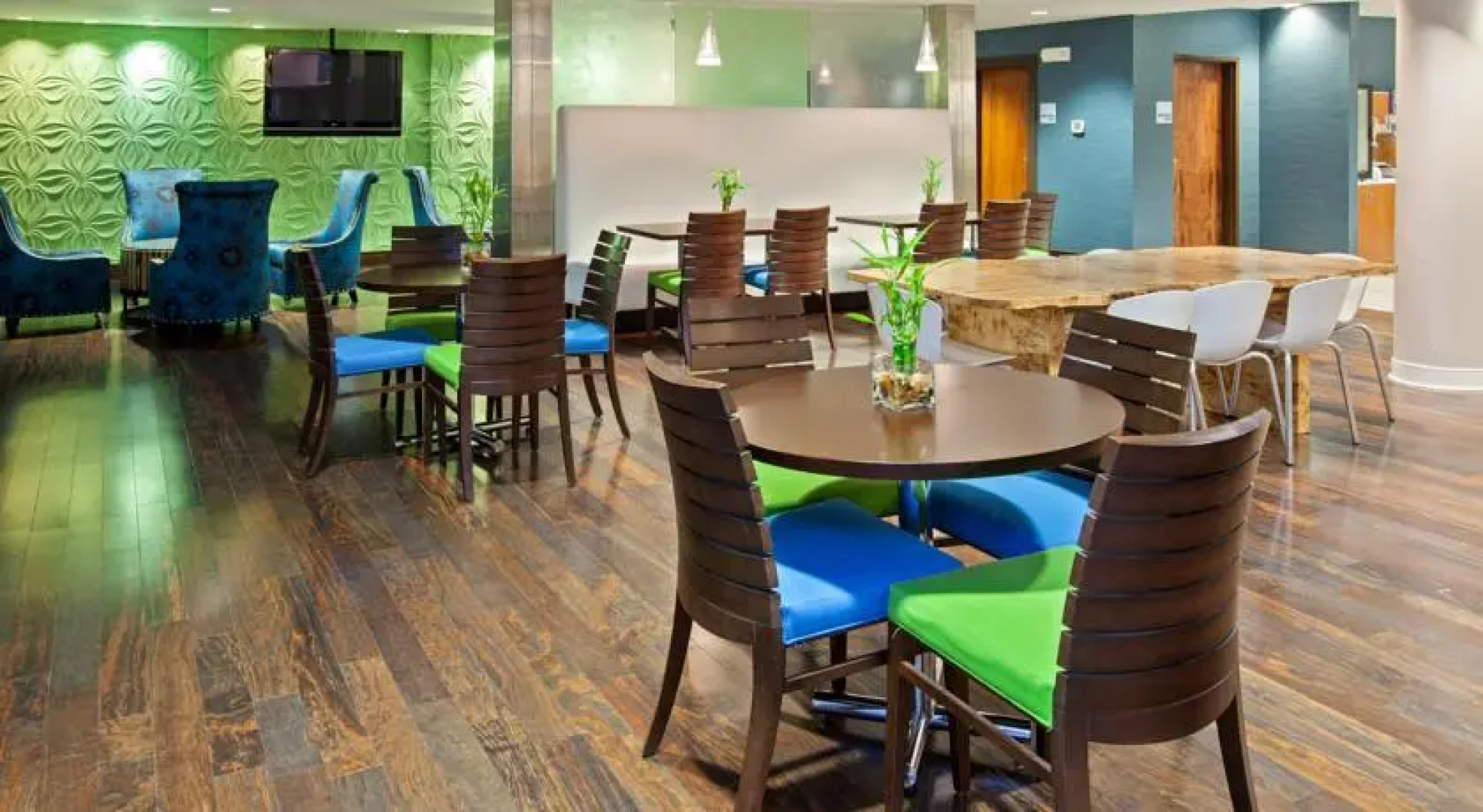 Hotel Indigo Fishers - Indys Uptown