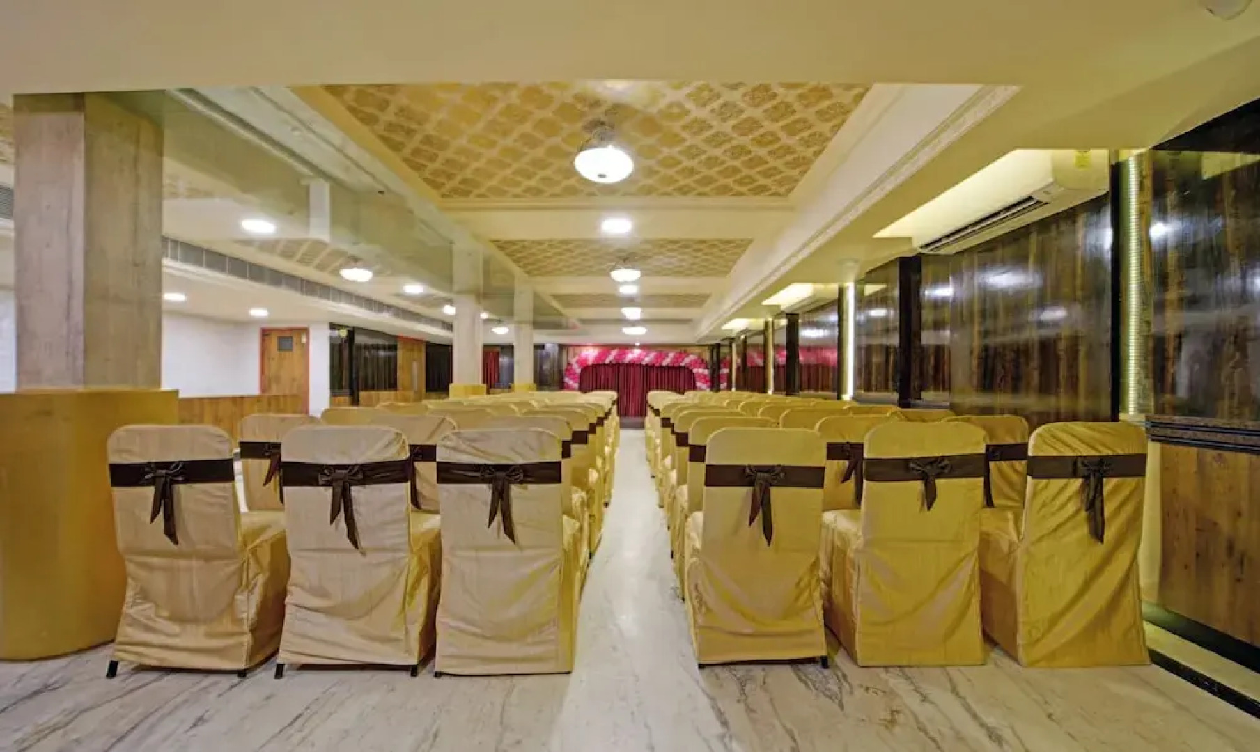 Treebo Trend Lake View Park