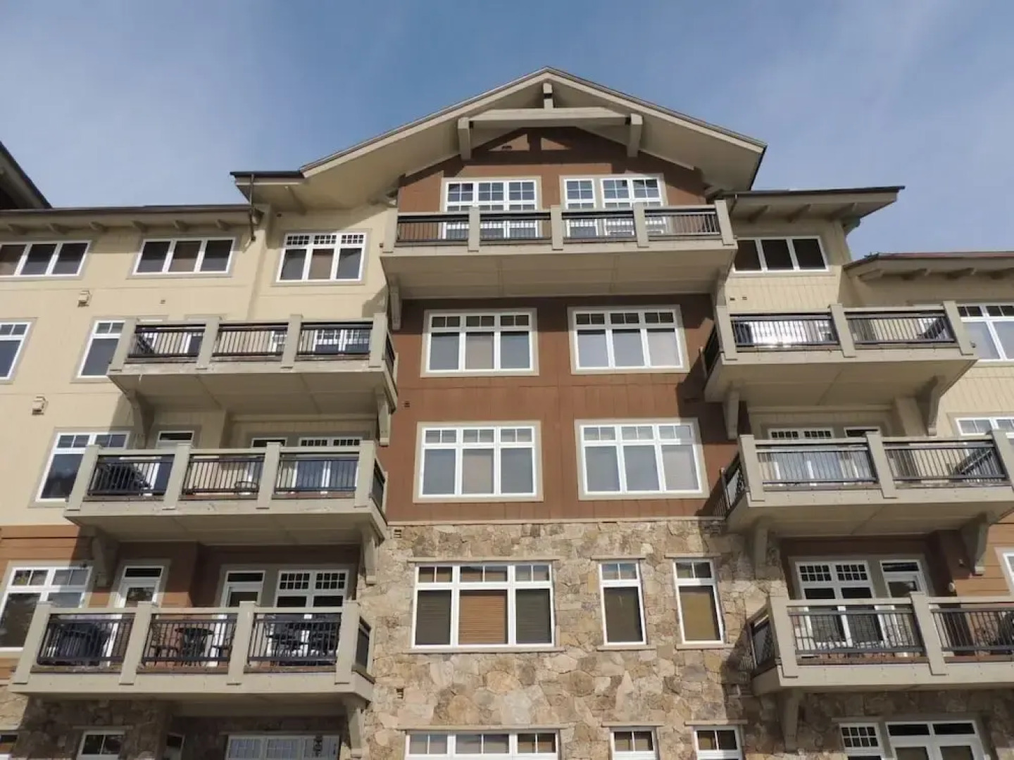 Premier 2 Bedroom Ski in, Ski out Lone Eagle Condo With the Best Access to Skiing in Keystone