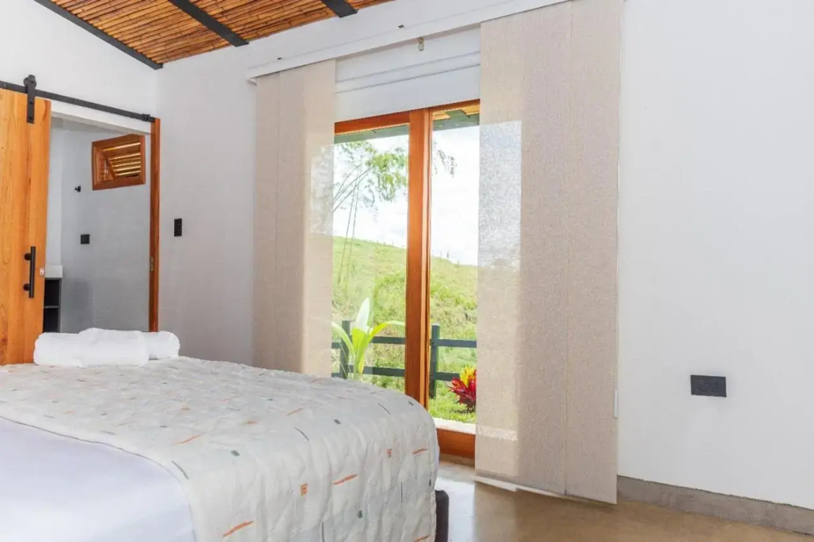 Agradable cabaña cafetera con jacuzzi a 12 min del centro de pereira