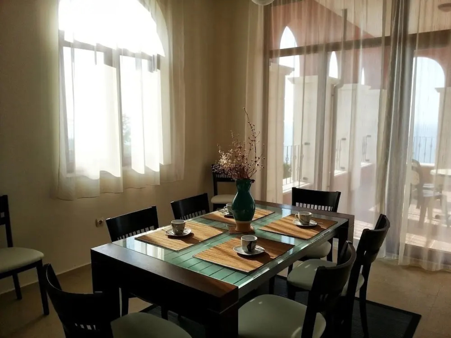 Lighthouse Luxe Estate Apart & Villas