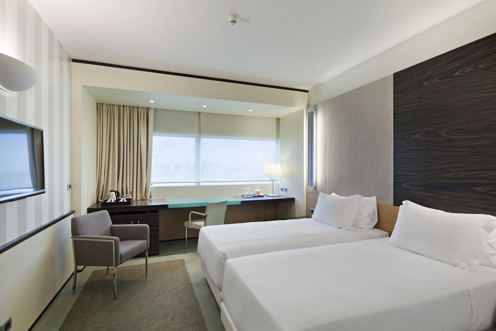 Отель NH Venezia Laguna Palace