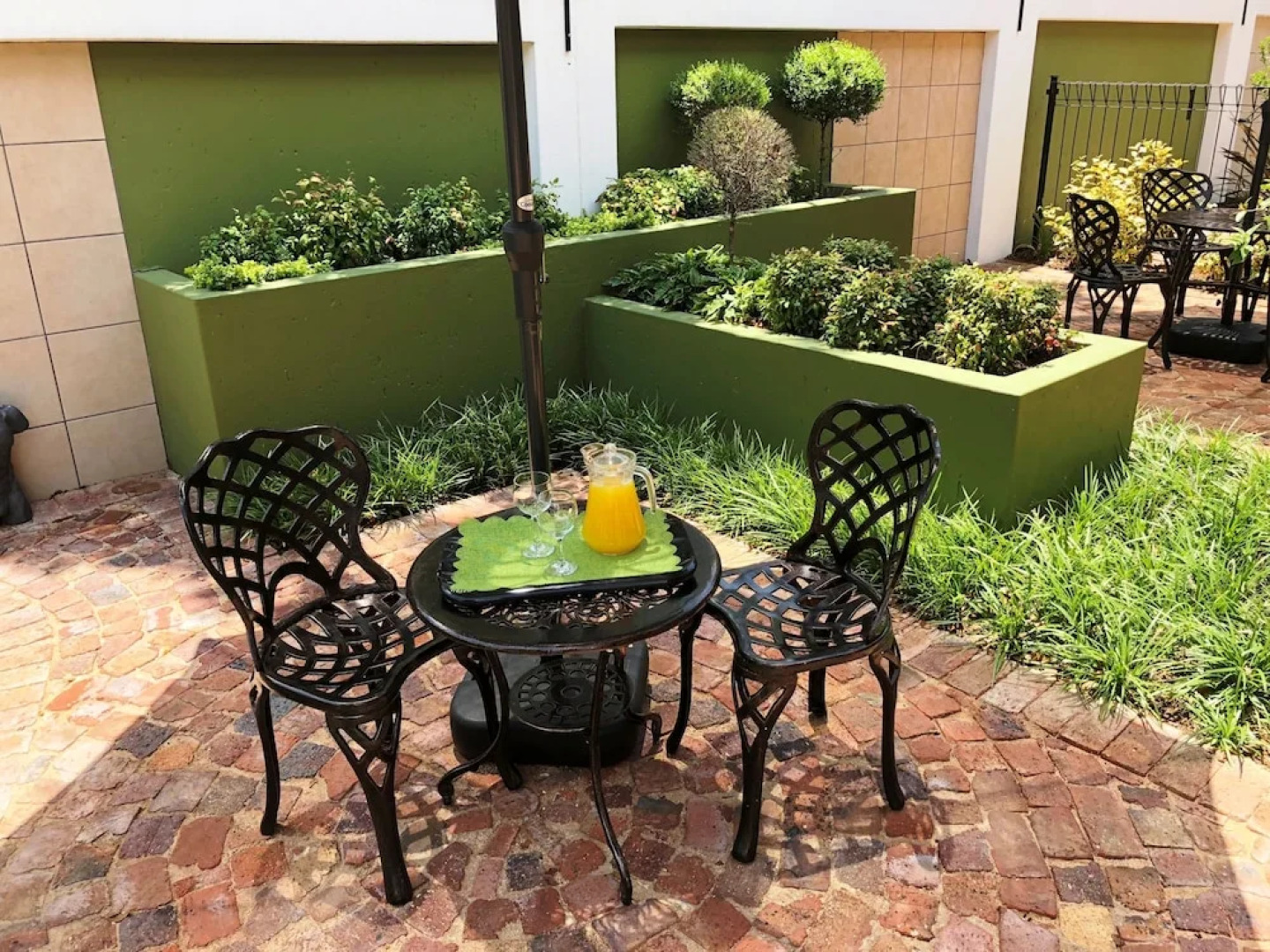 Summer Garden Guest House (Urban Jungle)