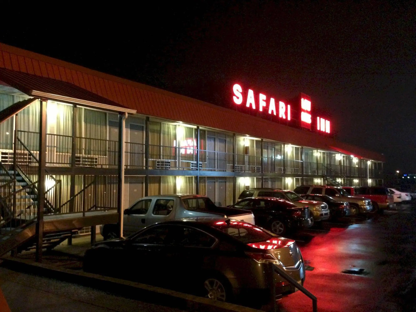 Safari Inn