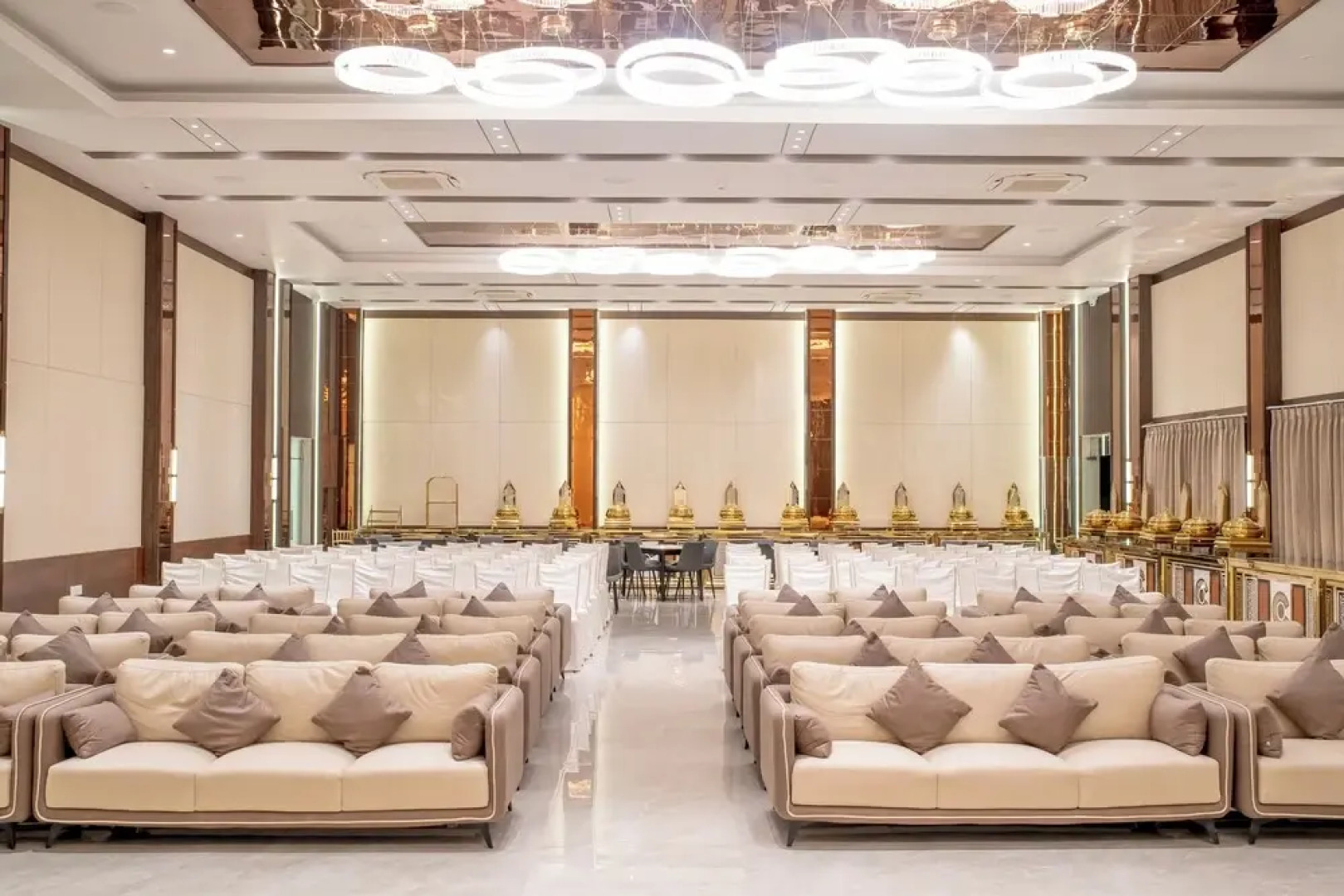 The 7th Heaven Resort