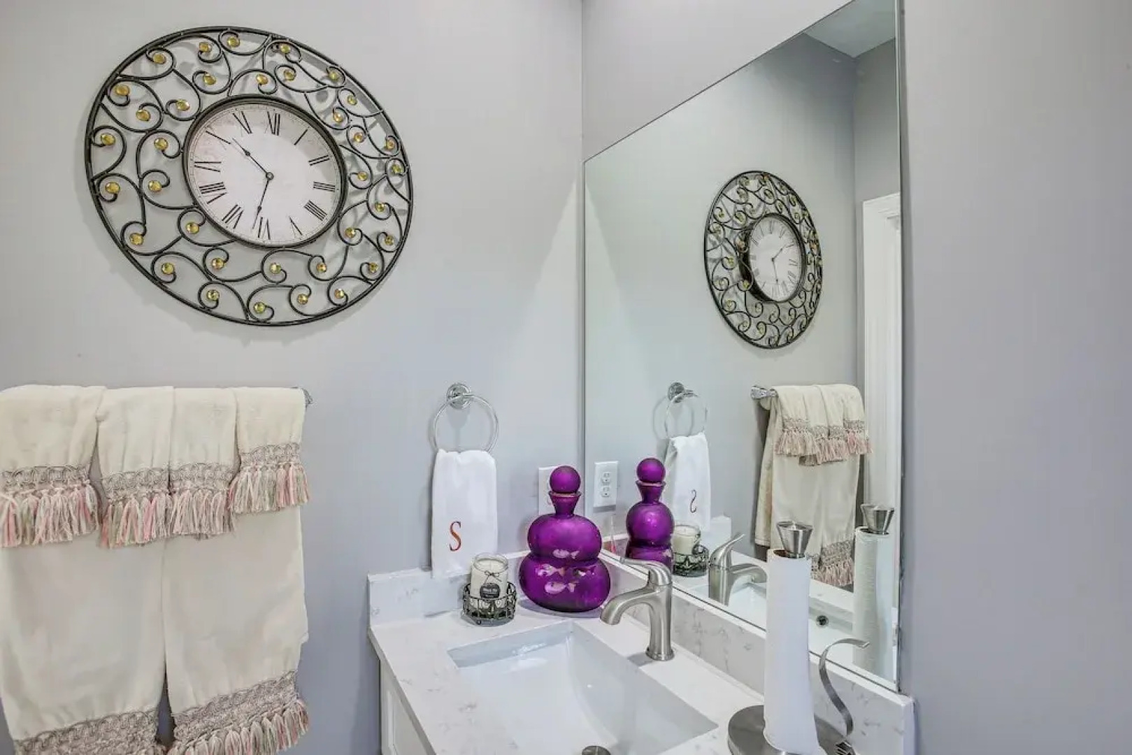 Pet-friendly Gallatin Home w/ Deck, 1 Mi to Town!