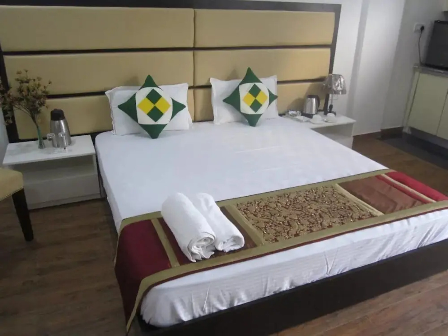 Bankey Bihari Holiday Homes By Naavagat