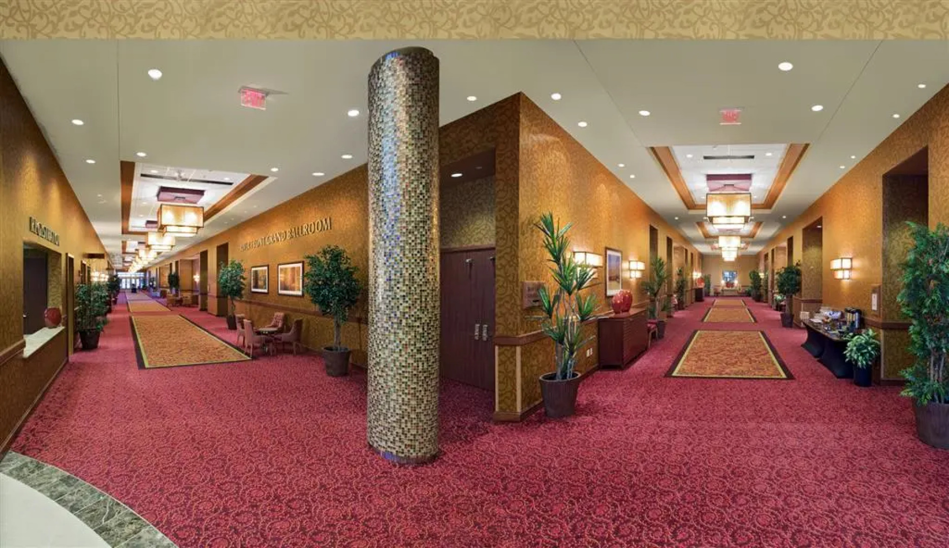 Embassy Suites by Hilton E Peoria Riverfront Conf Center