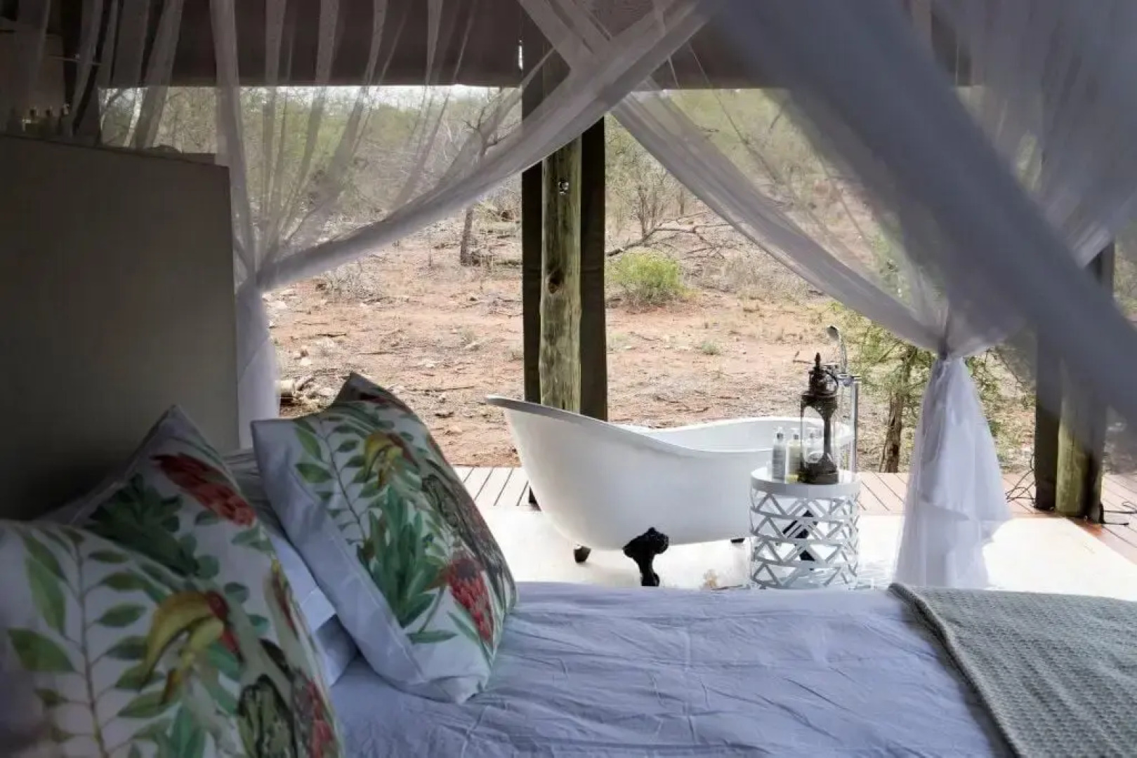 Raptor Retreat Game Lodge