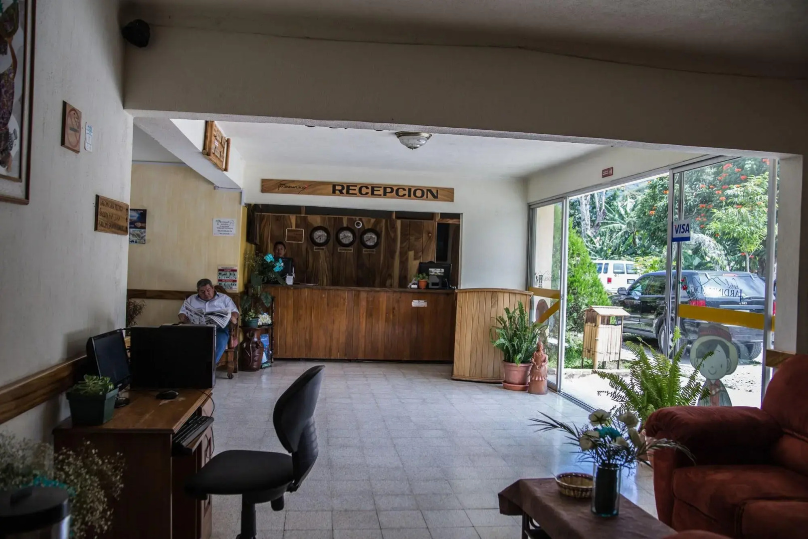 Hotel y Centro de Convenciones Jardines del Lago