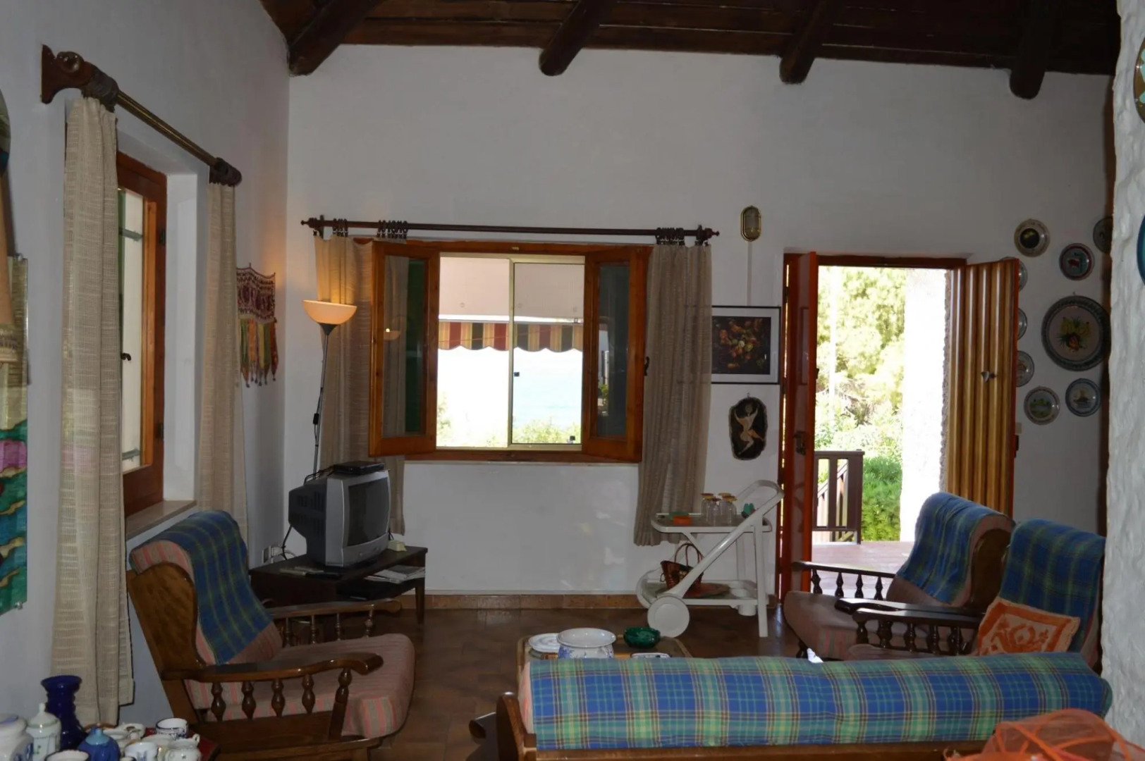 Holiday home with sea view on the beach of Is Arenas and Torre del Pozzo 300 meters from the sea sho-Casa Zinzella